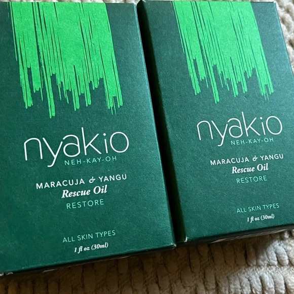 🤍Nyakio Maracuja and Yangu Rescue Oil. Restore Set🤍 - Picture 3 of 5